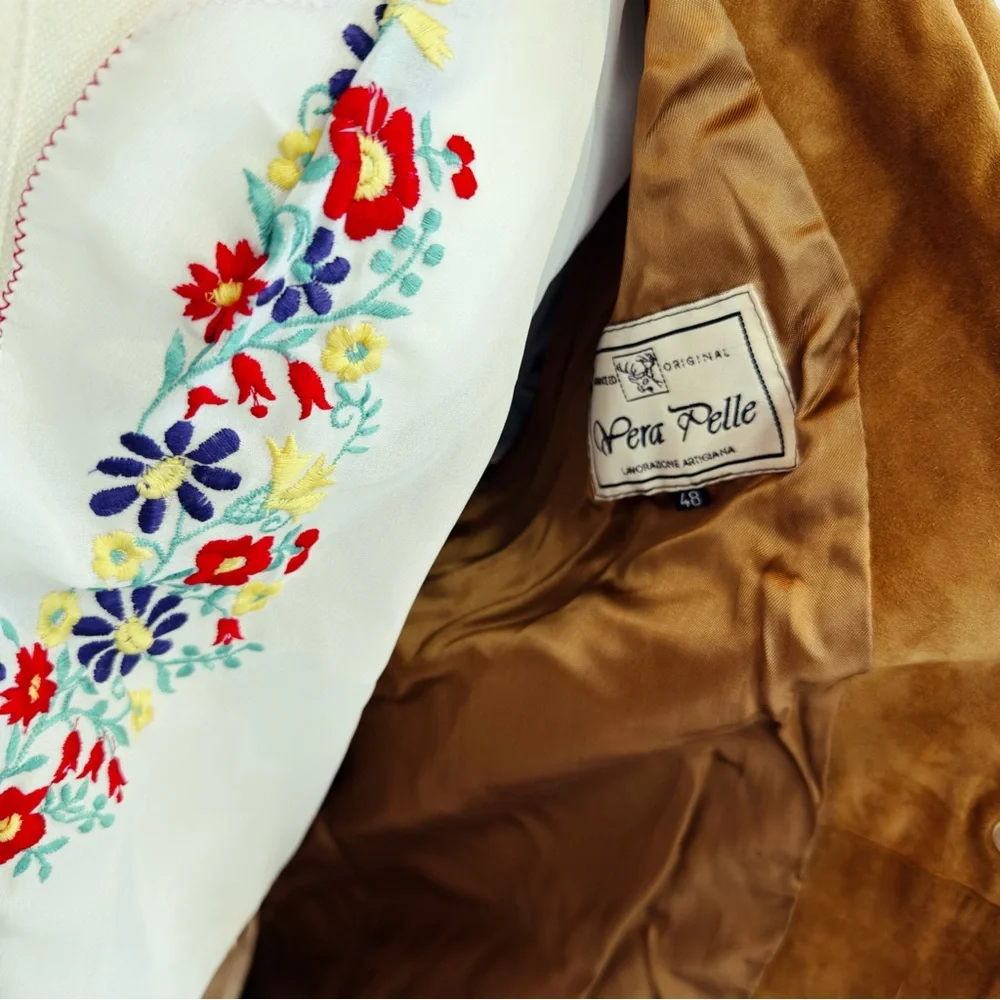 ✨ VINTAGE 1970s suede leather jacket
